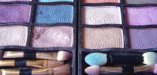 Mineral-Make-up gut zur Haut